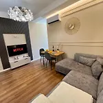 City Center Cozy Apartment